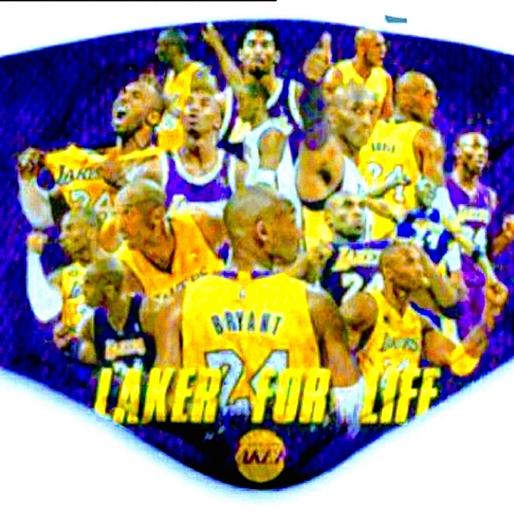2020 Hall of Fame Inductee Kobe Bryant Mask - Picture 6 of 6